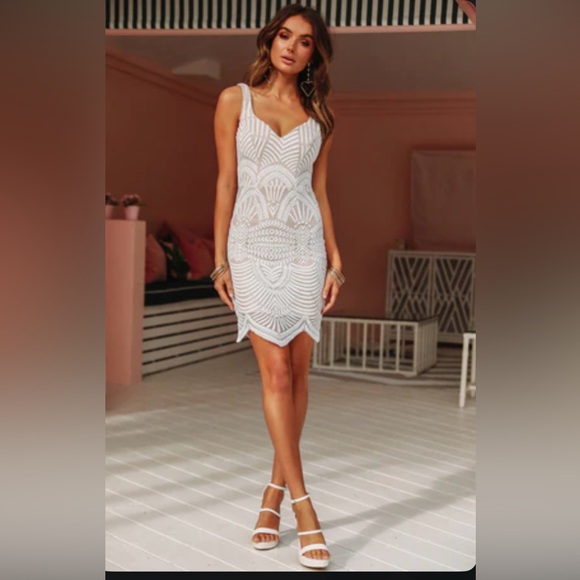 Can't Help But Wait Dress White - Picture 1 of 2